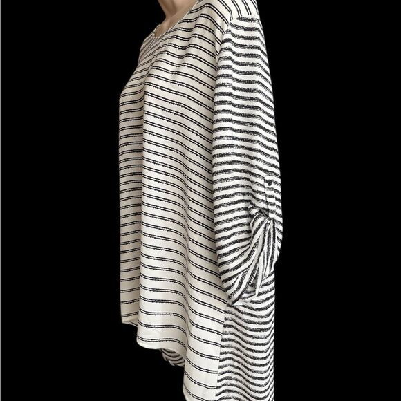 Chico’s Striped Black and White bottom Sleeves high-Low Sheer Fabric Size 3 Top - Picture 3 of 6